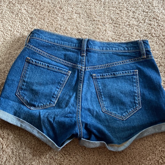 boyfriend mid-rise denim shorts - Picture 2 of 2